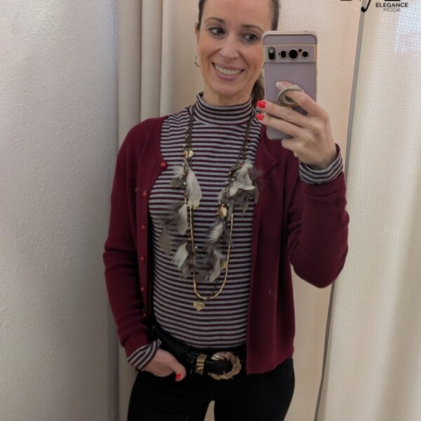 Jersey canalé + cardigan granate